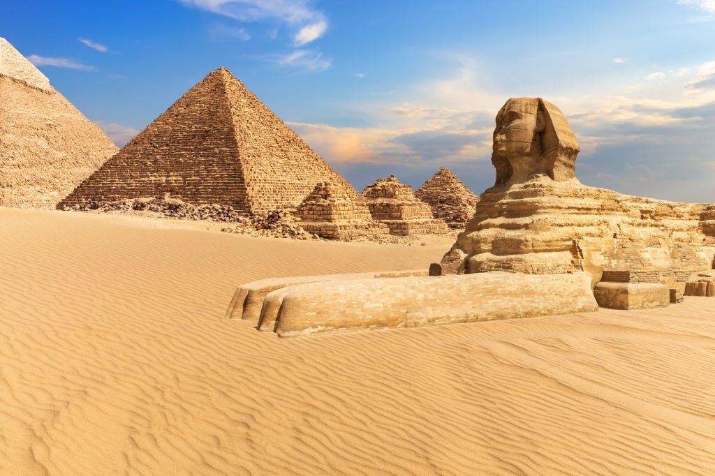 Las Pirámides y la Esfinge en El El Cairo, Egipto